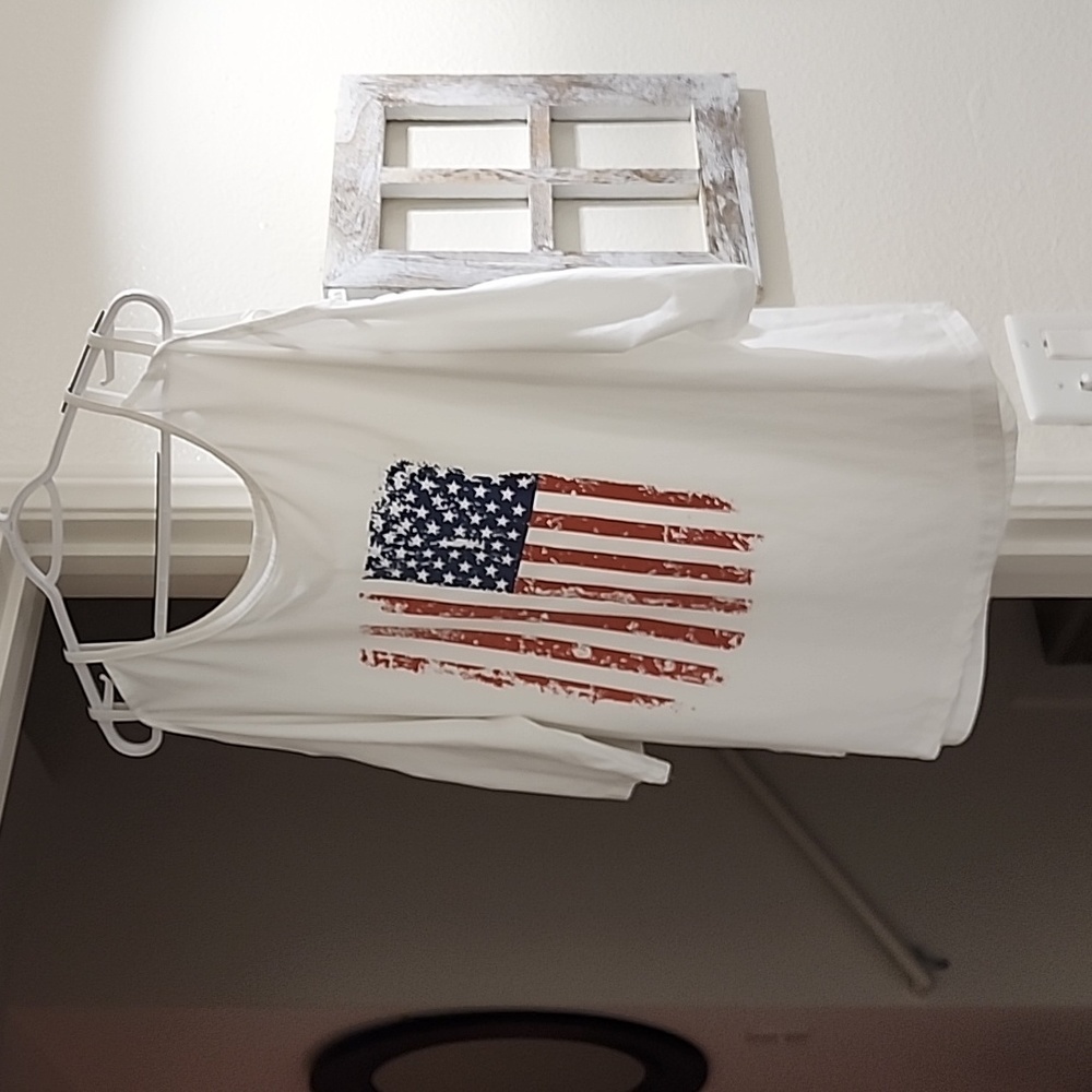 Women's Patriotic Shirt, Size 2XL, Pre-owned